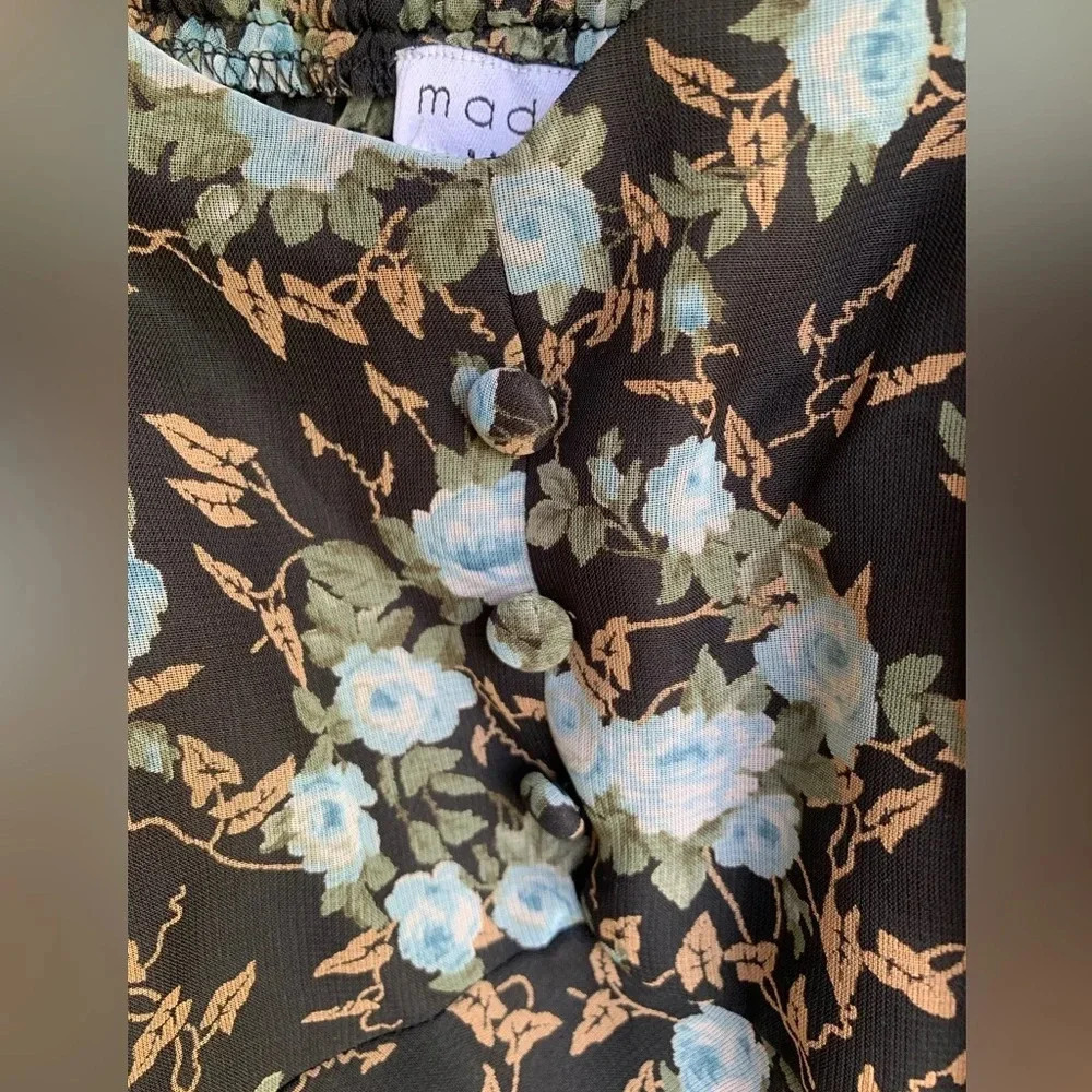 24W  floral sundress by Madison Leigh. Hand- washable. - Picture 2 of 6